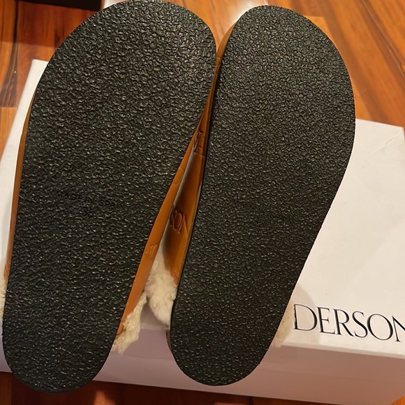 JW Anderson Embossed Grid Shearing Loafer Beige - Picture 7 of 8